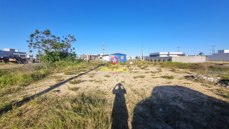 TERRENO À VENDA EM ATLÂNTIDA SUL: 2ª foto da galeria de imagens do imóvel