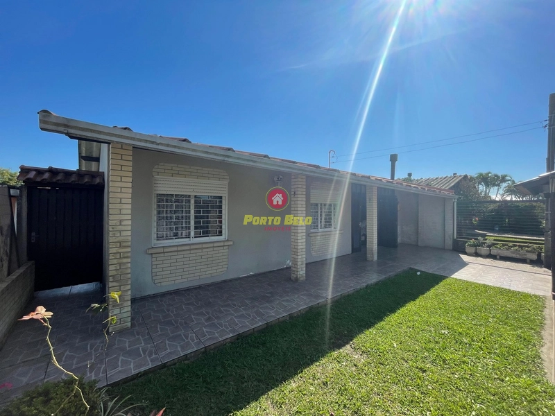 CASA À VENDA, COM PISCINA !!!: 2ª foto da galeria de imagens do imóvel