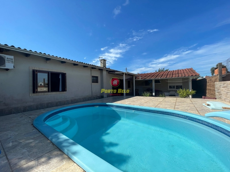 CASA À VENDA, COM PISCINA !!!: 6ª foto da galeria de imagens do imóvel