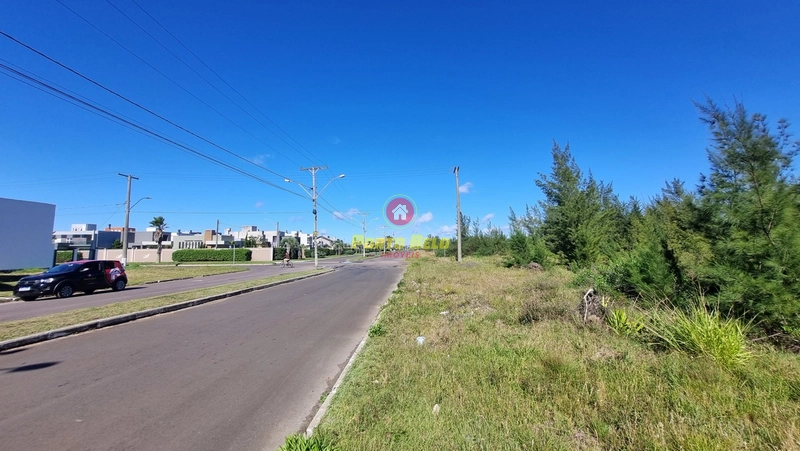 TERRENO À VENDA NA AVENIDA PARAGUASSÚ EM ATLÂNTIDA SUL: 2ª foto da galeria de imagens do imóvel