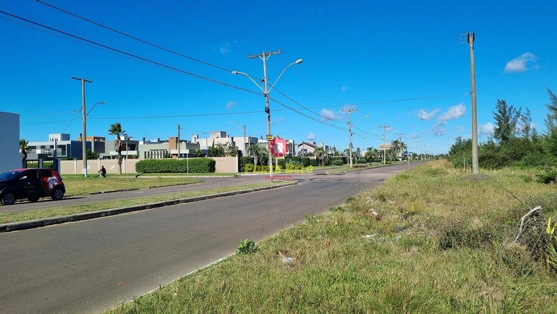 TERRENO À VENDA NA AVENIDA PARAGUASSÚ EM ATLÂNTIDA SUL: 4ª foto da galeria de imagens do imóvel