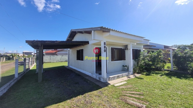 CASA À VENDA, ATLÂNTIDA SUL: 1ª foto da galeria de imagens do imóvel