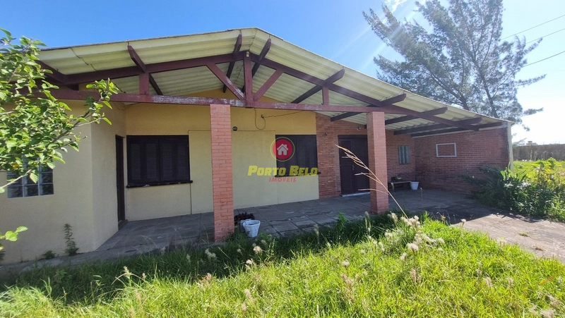 CASA À VENDA, ATLÂNTIDA SUL: 1ª foto da galeria de imagens do imóvel