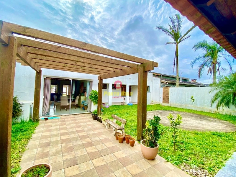LINDA CASA À VENDA, ATLÂNTIDA SUL: 3ª foto da galeria de imagens do imóvel