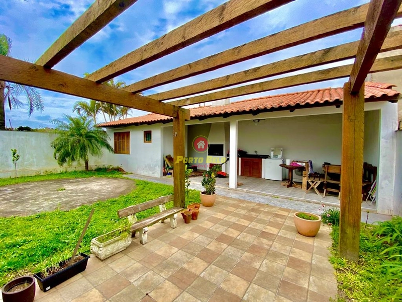 LINDA CASA À VENDA, ATLÂNTIDA SUL: 4ª foto da galeria de imagens do imóvel