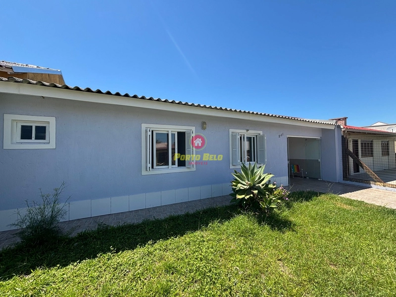 CASA À VENDA, ATLÂNTIDA SUL: 2ª foto da galeria de imagens do imóvel