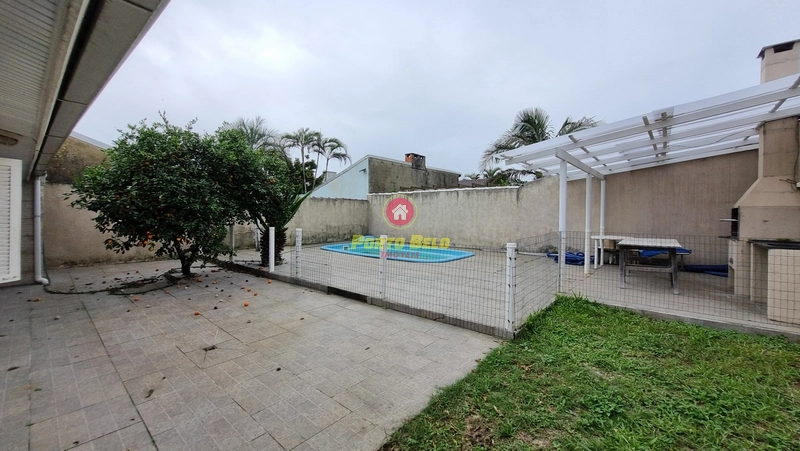 CASA À VENDA, ATLÂNTIDA SUL: 4ª foto da galeria de imagens do imóvel