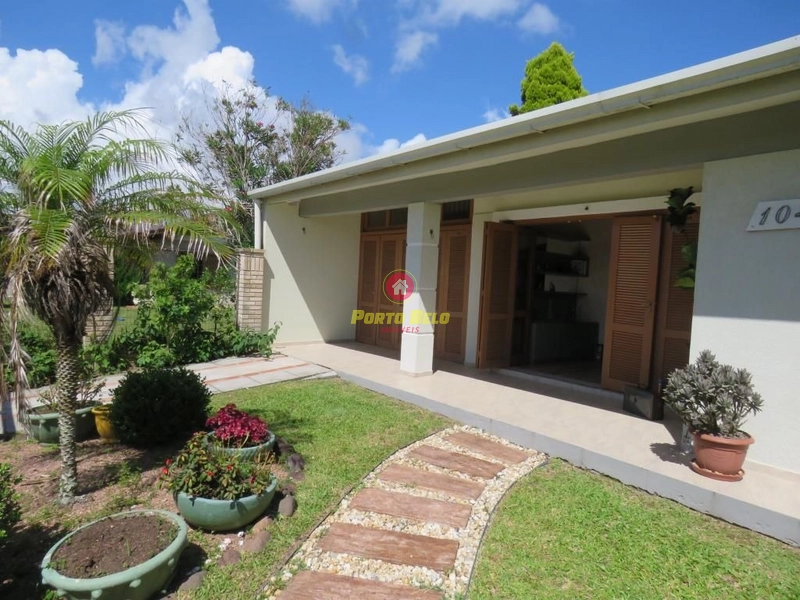 EXCELENTE CASA COM DOIS TERRENOS E PRÓXIMO DO MAR EM MARIÁPOLIS!!!: 2ª foto da galeria de imagens do imóvel