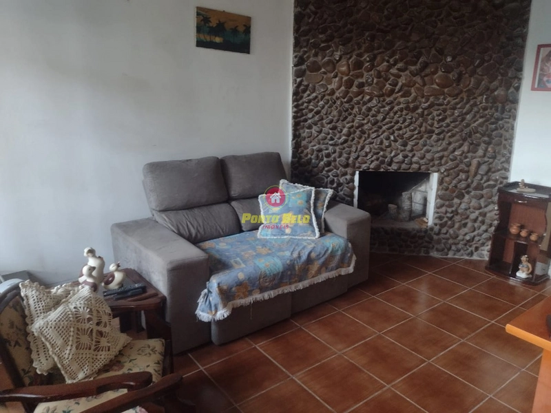 CASA COM LAJE EM ESQUINA NA AVENIDA: 7ª foto da galeria de imagens do imóvel