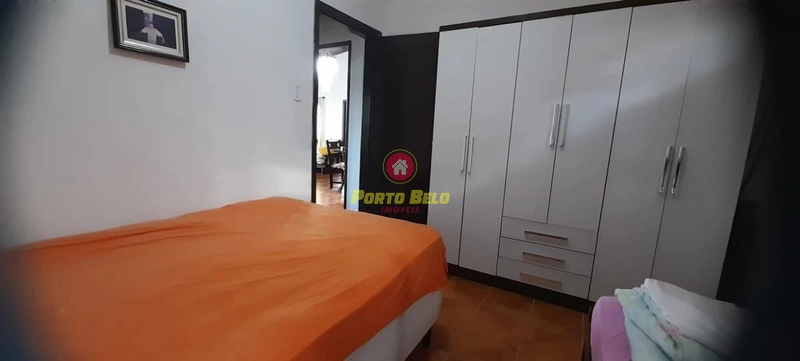 CASA COM LAJE EM ESQUINA NA AVENIDA: 8ª foto da galeria de imagens do imóvel
