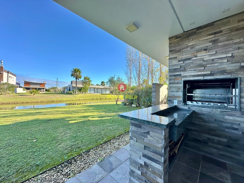 CASA BEIRA LAGO NO VILLAGIO: 9ª foto da galeria de imagens do imóvel