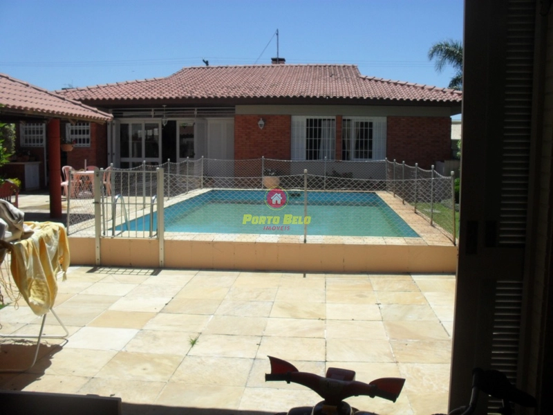 CASA DE ESQUINA DO CENTRO DE XANGRI-LÁ!!!: 12ª foto da galeria de imagens do imóvel