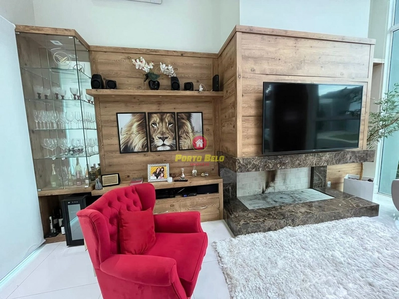 CASA À VENDA NO CONDADO DE CAPÃO: 20ª foto da galeria de imagens do imóvel