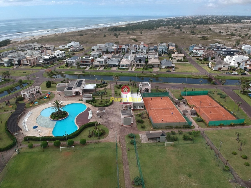 CASA TÉRREA NO CONDOMÍNIO BEIRA-MAR EM ATLÂNTIDA SUL: 5ª foto da galeria de imagens do imóvel