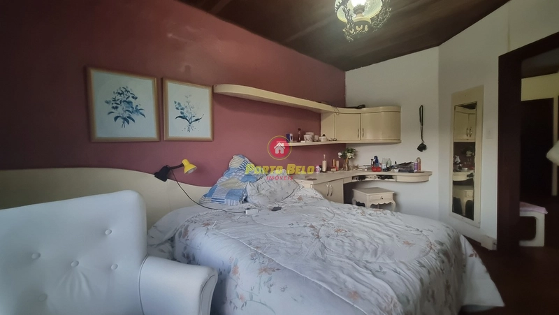 CASA EM AVENIDA COM VISTA PARA O CAMPO: 15ª foto da galeria de imagens do imóvel
