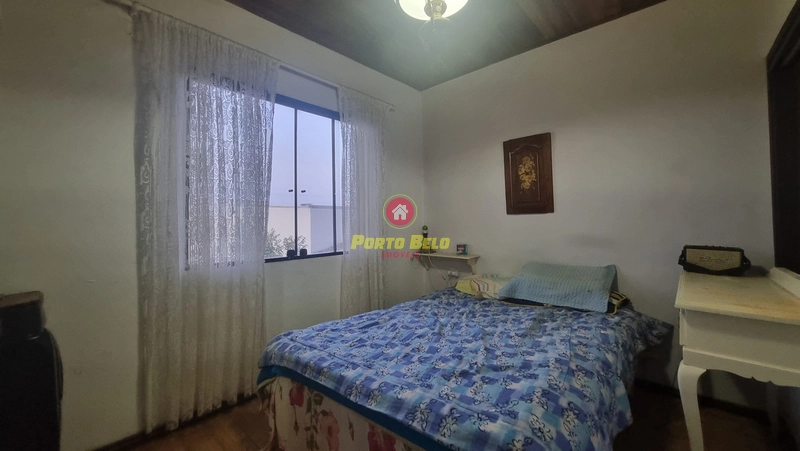 CASA EM AVENIDA COM VISTA PARA O CAMPO: 17ª foto da galeria de imagens do imóvel