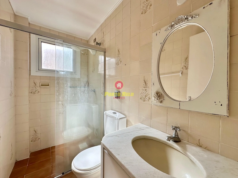 APARTAMENTO COM SACADA DE FRENTE , JUNTO AO MAR NO CORAÇÃO DA CIDADE !: 17ª foto da galeria de imagens do imóvel