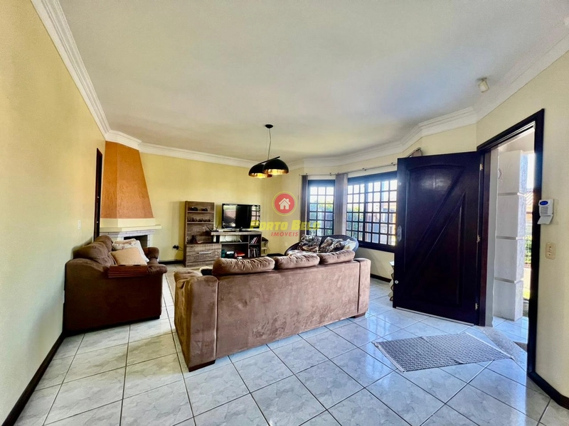 CASA Á VENDA EM ATALNTIDA SUL!: 5ª foto da galeria de imagens do imóvel