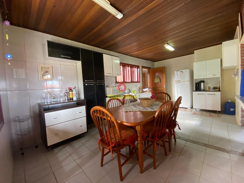 CASA Á VENDA EM ATLANTIDA SUL: 4ª foto da galeria de imagens do imóvel