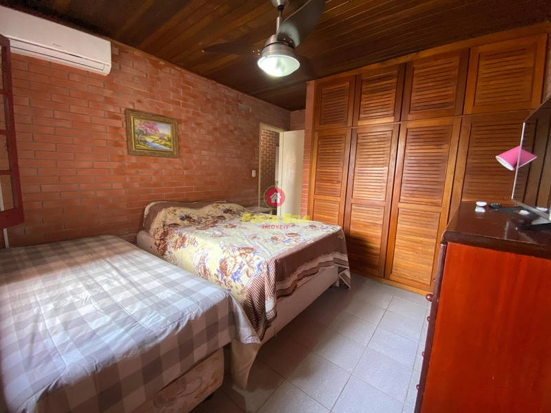 CASA Á VENDA EM ATLANTIDA SUL: 6ª foto da galeria de imagens do imóvel