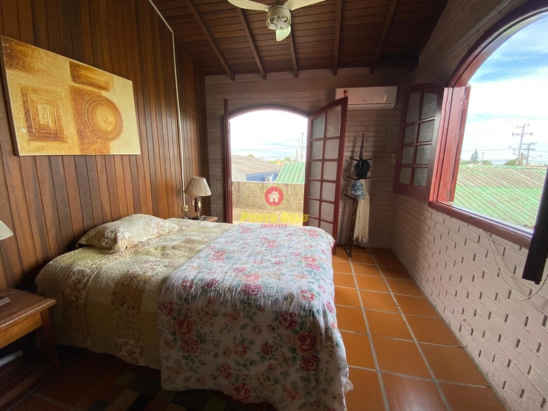 CASA Á VENDA EM ATLANTIDA SUL: 12ª foto da galeria de imagens do imóvel