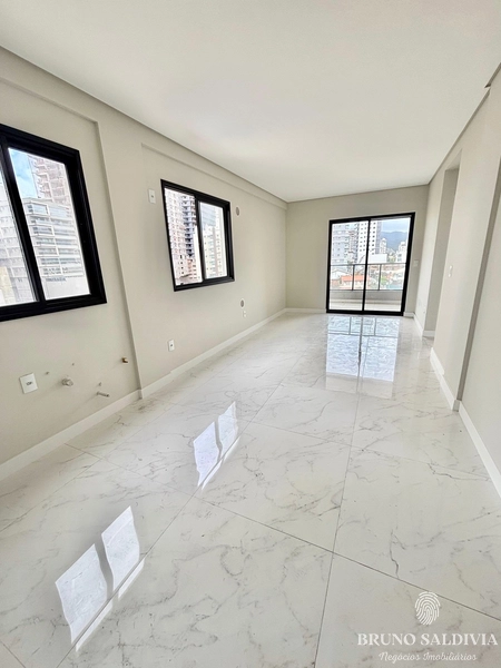 Apartamento PRONTO à 200m do mar: 2ª foto da galeria de imagens do imóvel