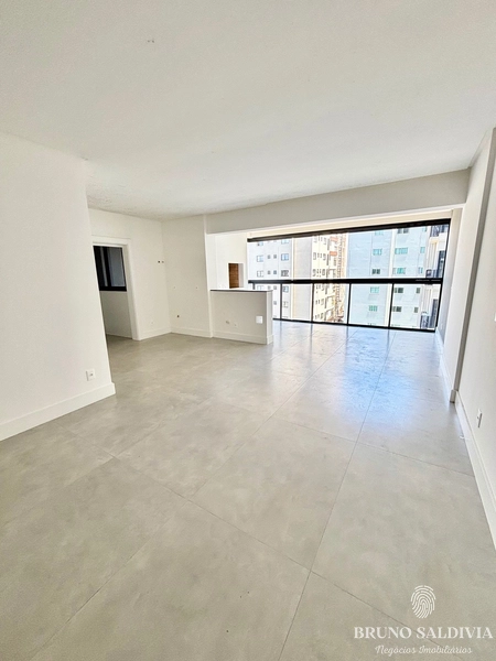 Apartamento de alto padrão, recém entregue e com vaga para Jetski: 2ª foto da galeria de imagens do imóvel