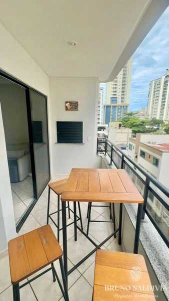 Apartamento à 250m do mar em Balneário Camboriú