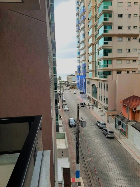Amplo Apartamento a 200m da praia: 1ª foto da galeria de imagens do imóvel