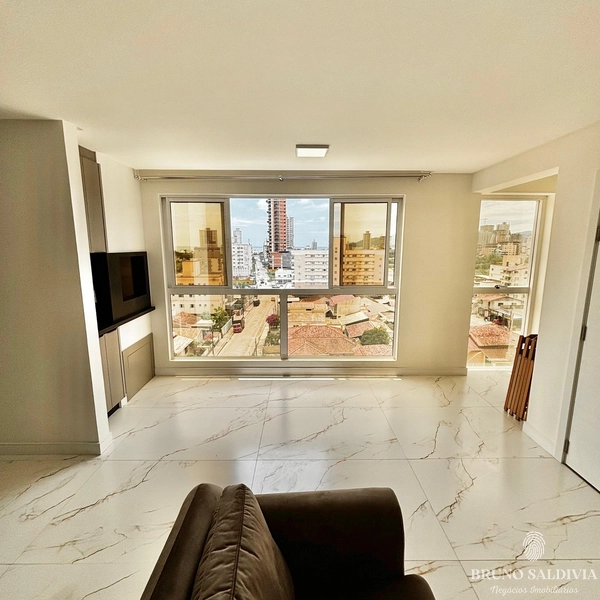 : 2ª foto da galeria de imagens do imóvel