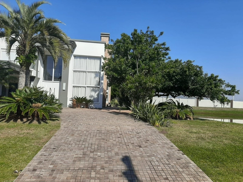 Sobrado de Alto Padrão no Condomínio Bosques de Atlântida!: 28ª foto da galeria de imagens do imóvel