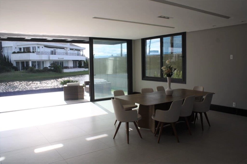 Casa à venda no condomínio Enseada: 7ª foto da galeria de imagens do imóvel