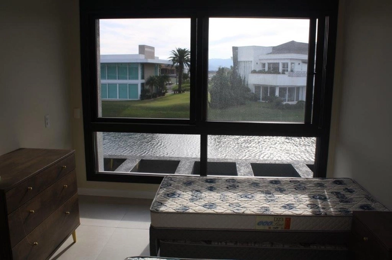 Casa à venda no condomínio Enseada: 34ª foto da galeria de imagens do imóvel