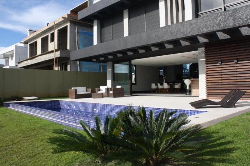 Casa à venda no condomínio Enseada: 3ª foto da galeria de imagens do imóvel