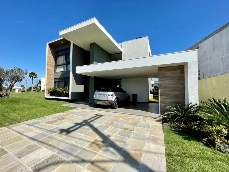 Casa à venda no condomínio Enseada