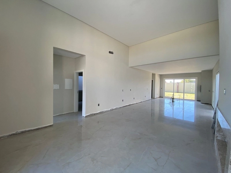 Casa à venda no condomínio Riviera: 3ª foto da galeria de imagens do imóvel