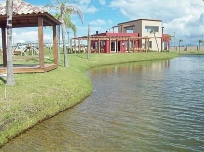 Terreno à venda no condomínio Riviera: 3ª foto da galeria de imagens do imóvel