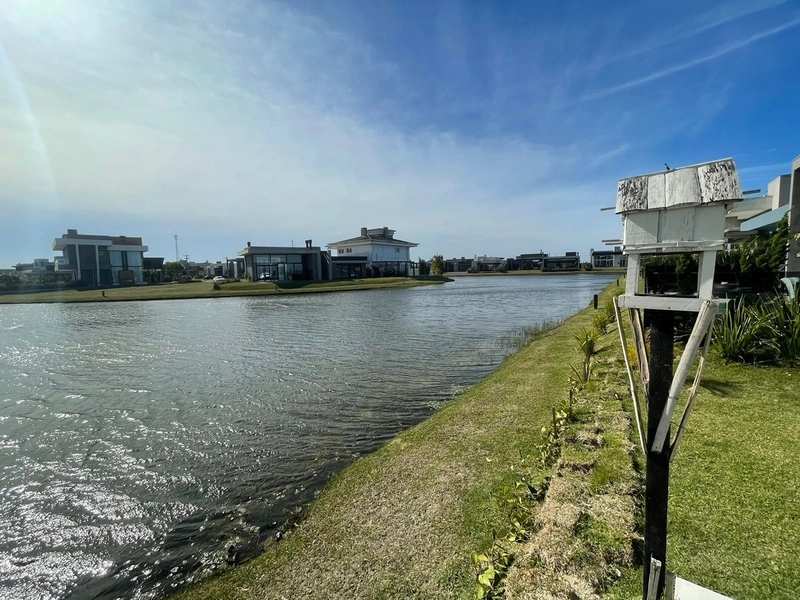 Casa à venda no condomínio Riviera: 21ª foto da galeria de imagens do imóvel