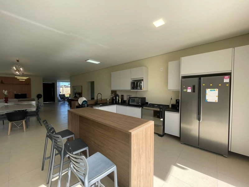 Casa à venda no condomínio Riviera: 5ª foto da galeria de imagens do imóvel