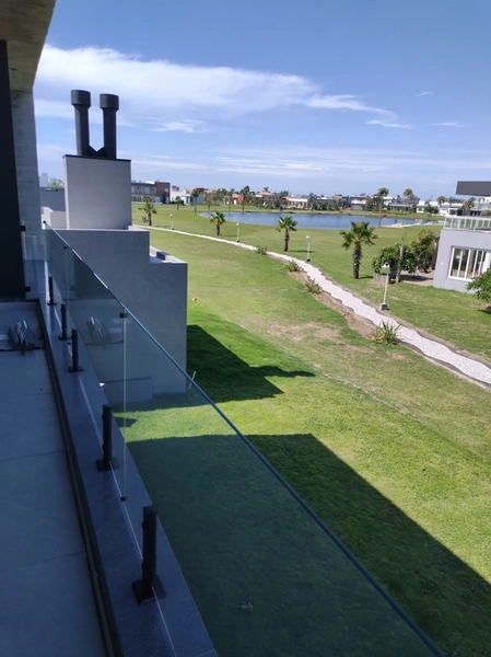 Casa à venda no condomínio Riviera: 6ª foto da galeria de imagens do imóvel