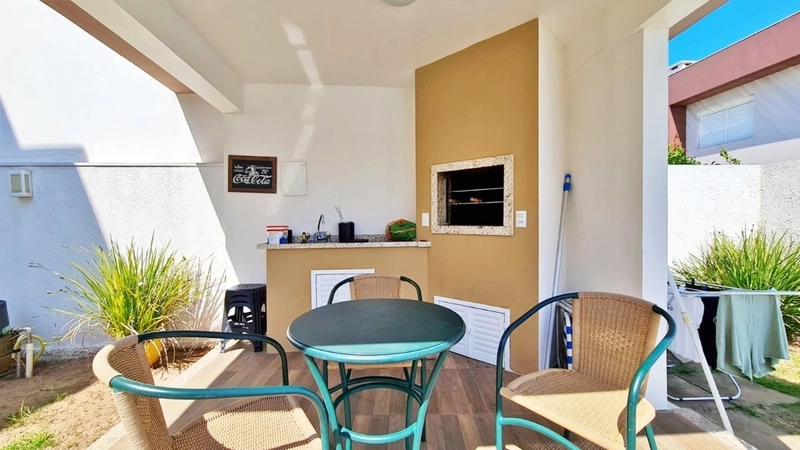 Casa à venda no condomínio Las Palmas: 5ª foto da galeria de imagens do imóvel