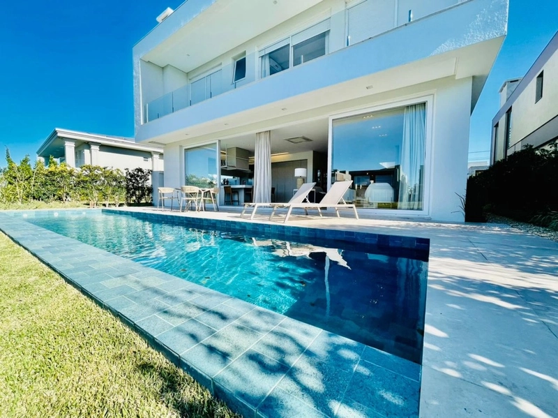 Casa à venda no condomínio Enseada: 3ª foto da galeria de imagens do imóvel