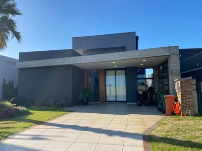 Casa à venda no condomínio Rivieira - Xangri-lá!