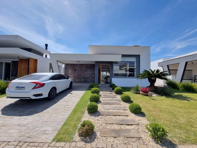 Casa à venda em condomínio fechado - Dubai