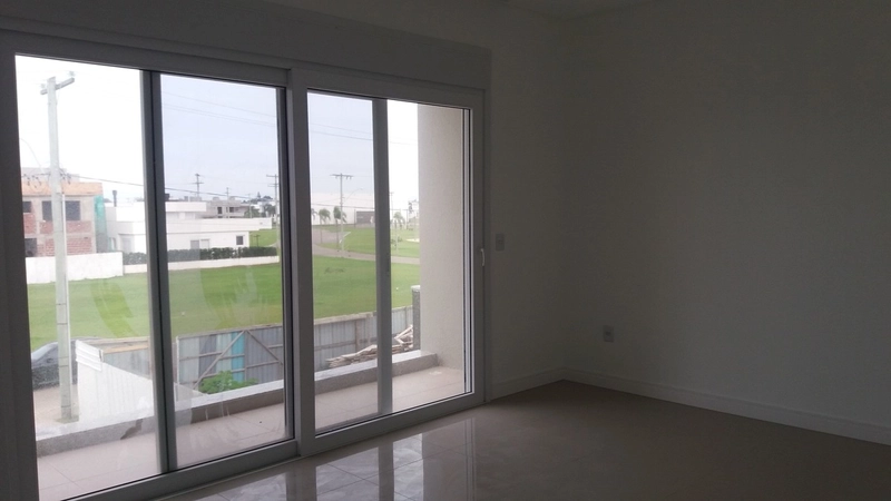 Casa à venda no condomínio Dubai: 16ª foto da galeria de imagens do imóvel