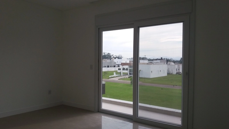 Casa à venda no condomínio Dubai: 14ª foto da galeria de imagens do imóvel