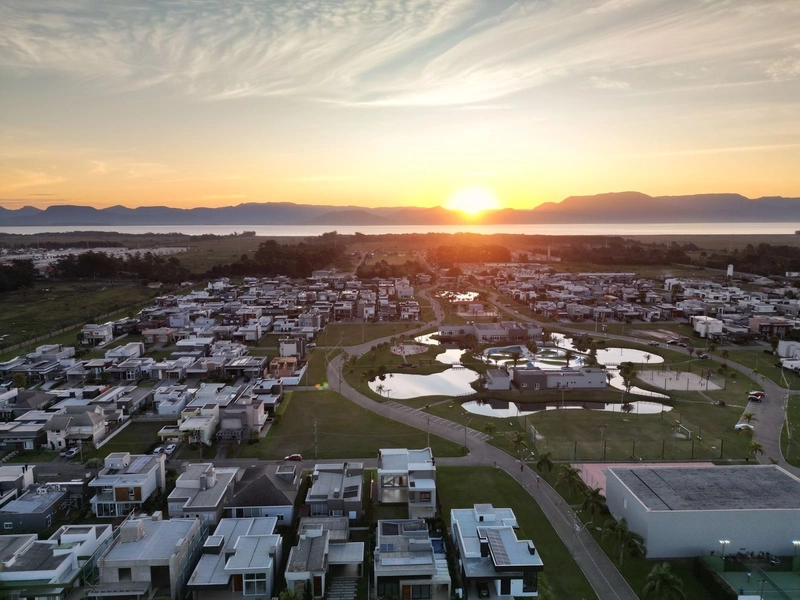 Casa à venda no condomínio Dubai: 31ª foto da galeria de imagens do imóvel