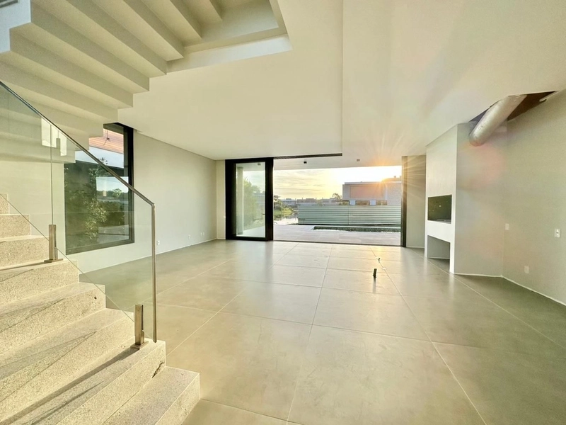 Casa à venda no condomínio Dubai: 10ª foto da galeria de imagens do imóvel