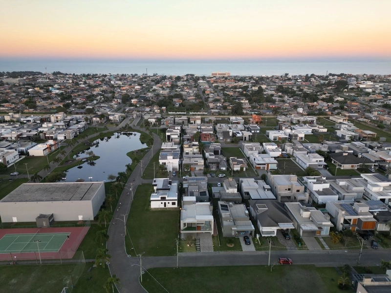 Casa à venda no condomínio Dubai: 33ª foto da galeria de imagens do imóvel
