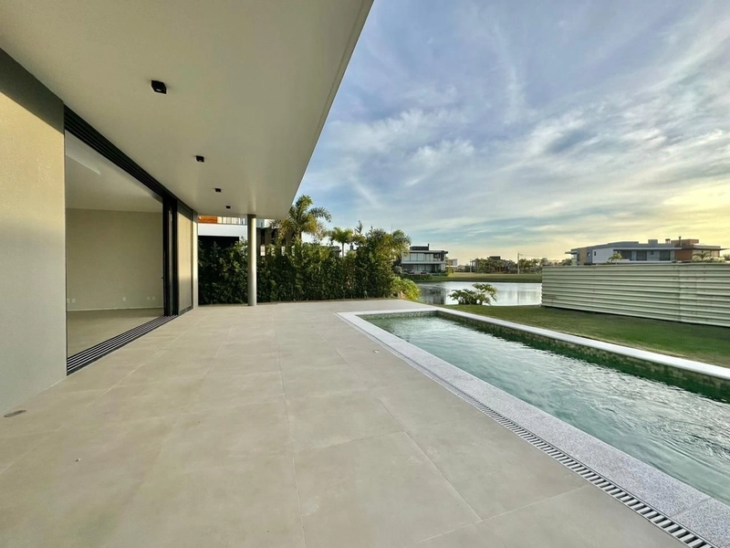 Casa à venda no condomínio Dubai: 11ª foto da galeria de imagens do imóvel